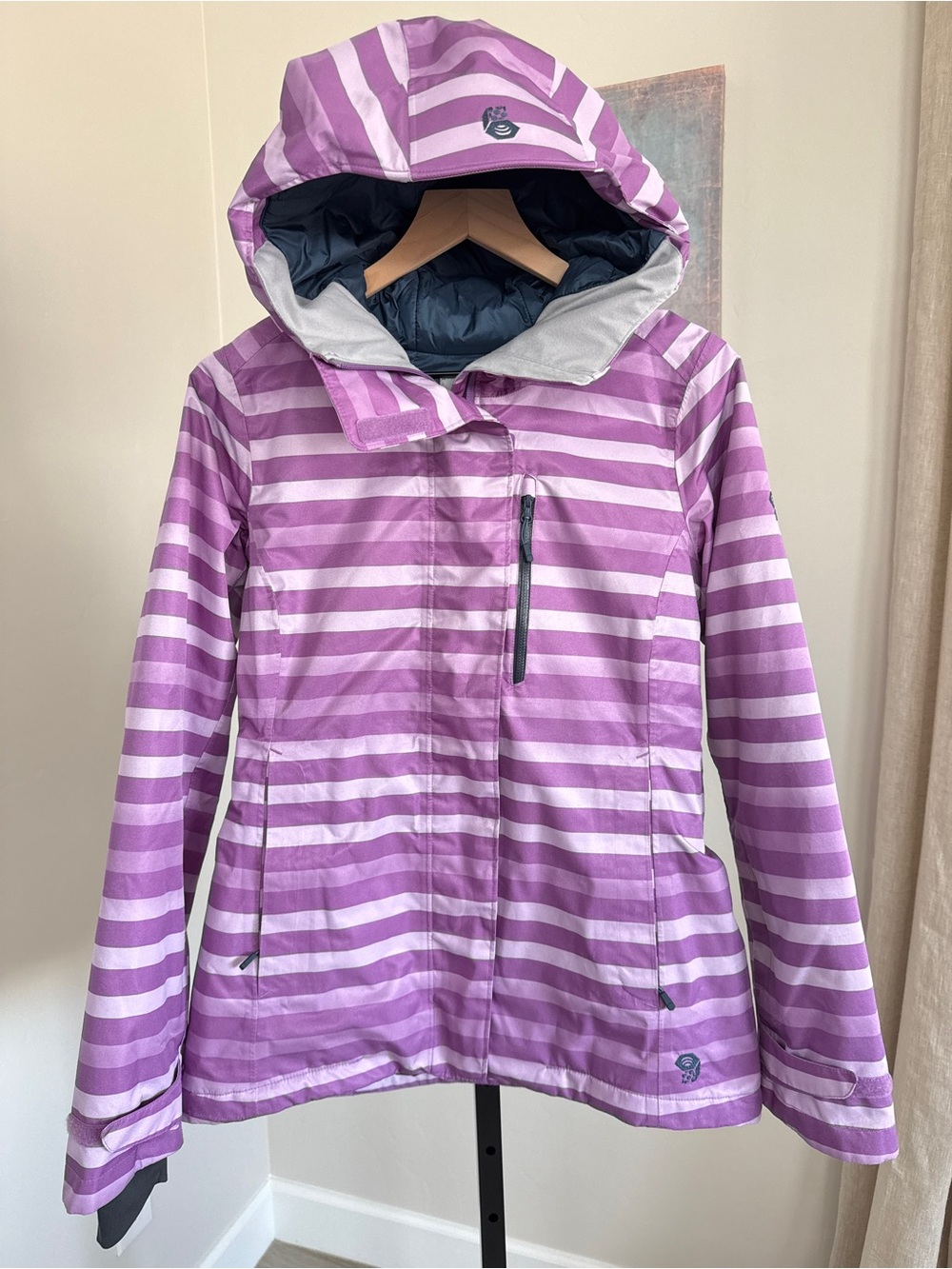 Mountain Hardwear Barnsie Womens Medium Purple Stripe Insulated Ski Jacket RECCO